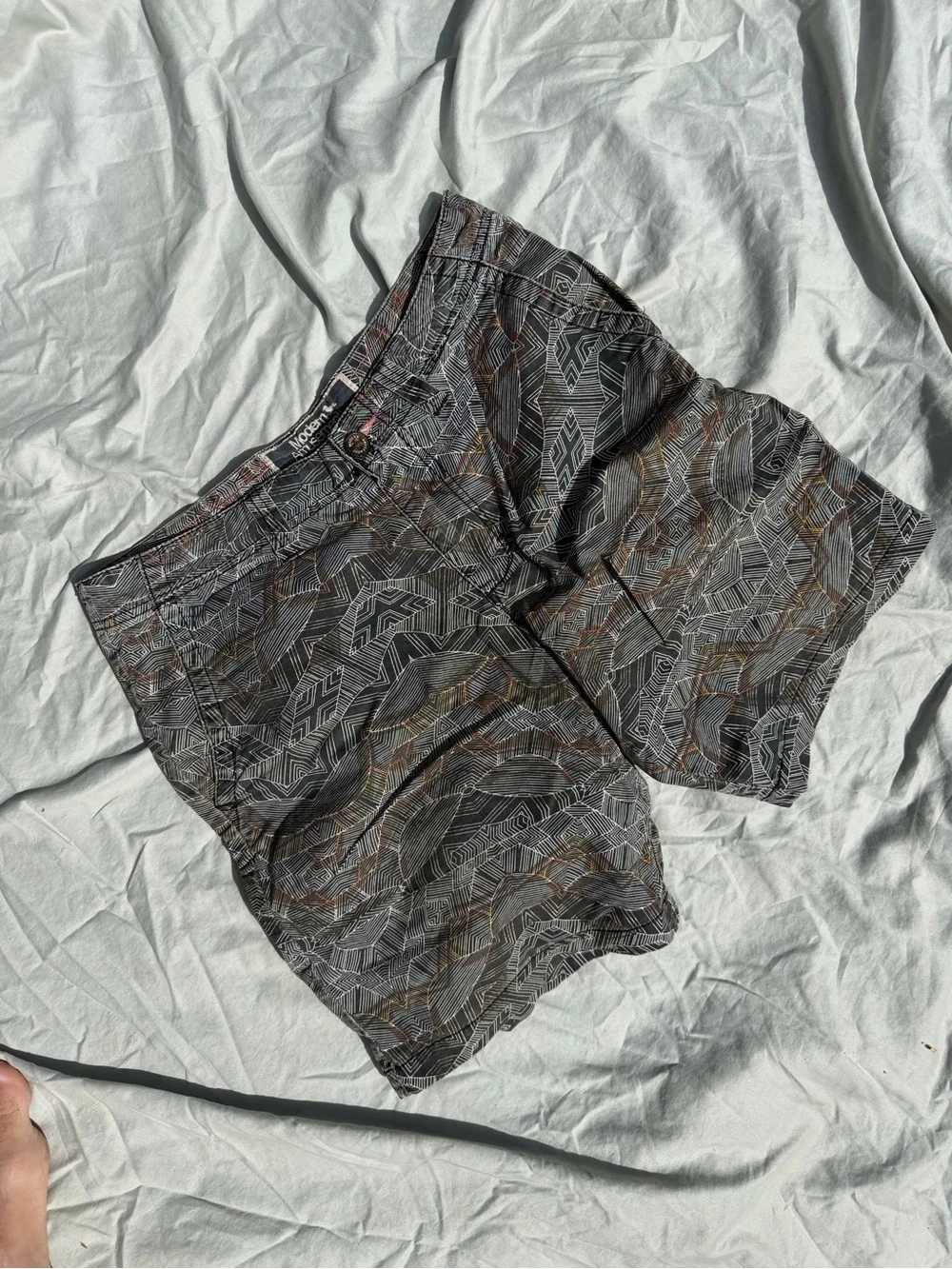 Modern Amusement Gray Patterned Men’s Shorts with Brown Accents